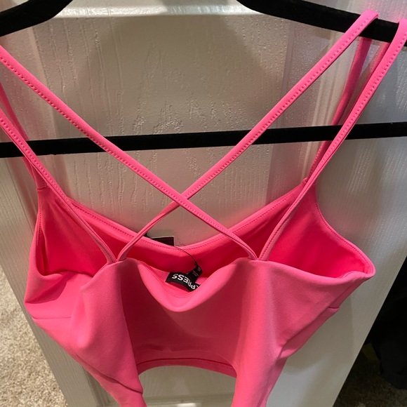Hot pink crop top - Picture 2 of 4